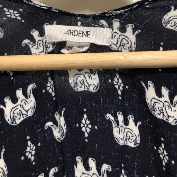 Ardene elephant cover up - Picture 3 of 4